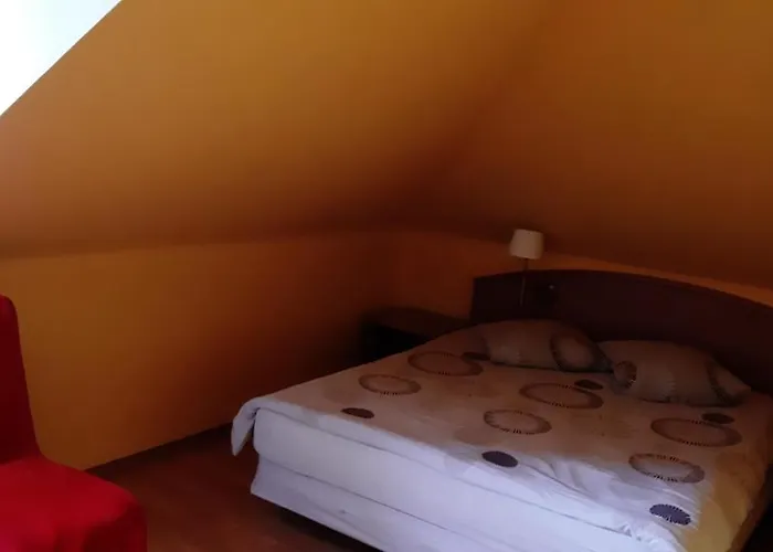 Dworek בית אירוח *